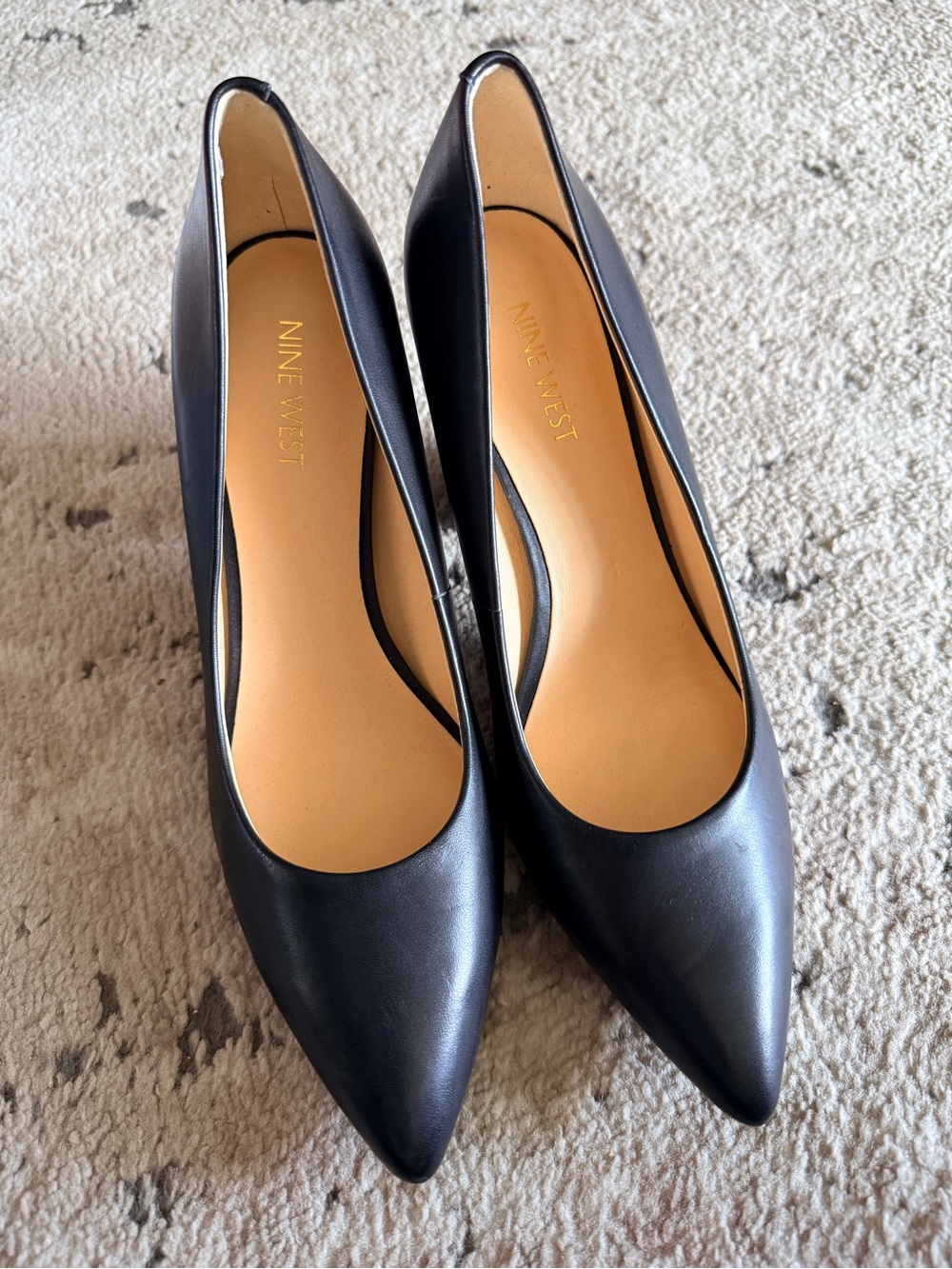 Nine West Black Pointed Leather Pumps block heal